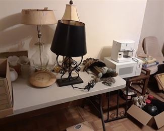 Lamps, Microwave, Coffeemaker