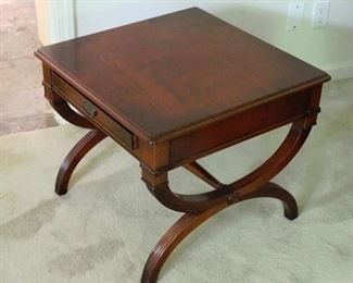 Mahg End Table