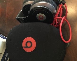 BEATS BY DRE