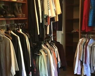 Beautiful high end designer women’s clothing in small sizes. Armani, Valentino, Dorthee Schumacher, Vince and more..