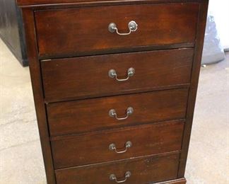  NEW 5 Drawer Mahogany Finish High Chest

Auction estimate $100-$300 – Located Inside 
