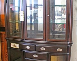  NEW Contemporary 2 Piece Mirror Back China Cabinet

Auction Estimate $100-$300 – Located Inside 
