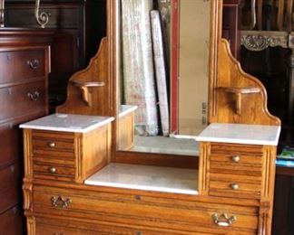  Contemporary “Lexington Furniture” Victorian Style Oak Marble Top Style Dresser with Mirror

Auction Estimate $100-$300 – Located Dock 