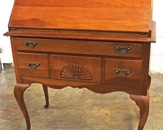  SOLID Cherry Queen Anne Slant Front Desk with Shell Carving

Auction Estimate $100-$300 – Located Inside 