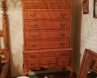 Highboy matching canopy bed