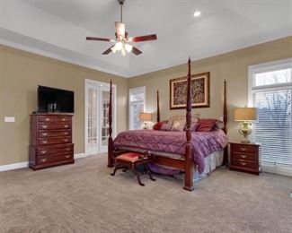 4 POSTER BED