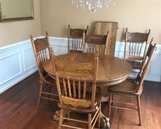 Oak Table with Leaf and 6 Chairs