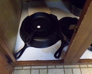 cast Iron Pans, small Skillet, large Skillet, Griddle, section Cornbread Pan
