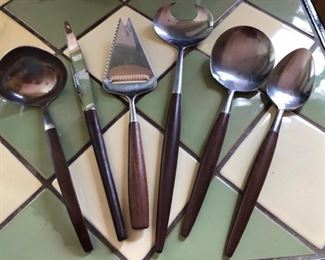 LOTS OF VINTAGE & ANTIQUE KITCHEN ITEMS ECKO Eterna Canoe Muffin pattern stainless steel Japan. 64 piece set.  