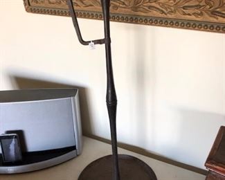 Exceptional & early 18th century wrought Iron American primitive light device.  $125.00 