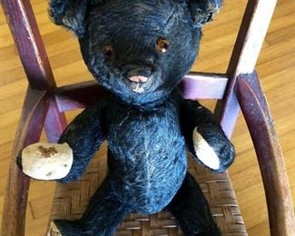 STEIFF 1907 Growler 18"  $250.00