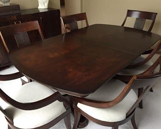 Stunning dining table, chairs, leaves & pads