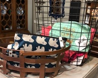 cosmetic bags for gifts