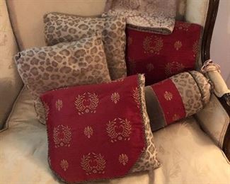 lepoard pillows