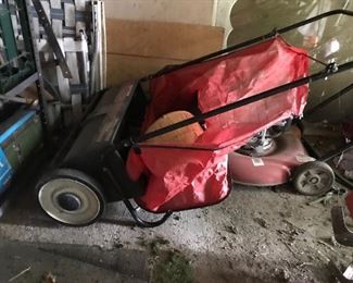 Craftsman 26" Leaf/Lawn Sweeper