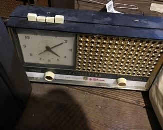 Vintage Sylvania Radio