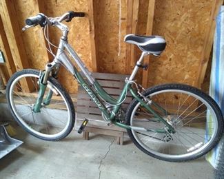 Giant - Sedona Bike