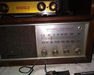 Vintage - National Panisonic Radio