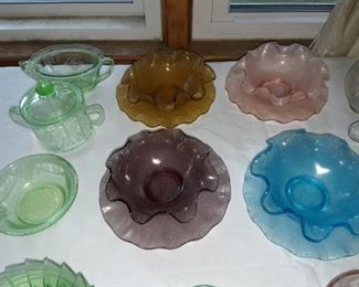Depression glass Berry bowls