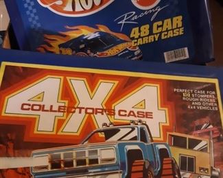 Hot wheel cases and hundreds of related cars