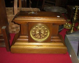 Waterbury mantle clock