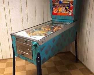 Pinball Machine - Bowling Queen - good condition