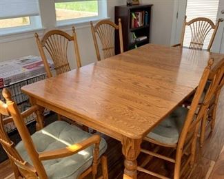 Amish made Oak Dining table and Chairs