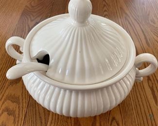 Soup Tureen with lid and laddle
