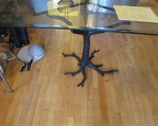 Root table. I would eat on this