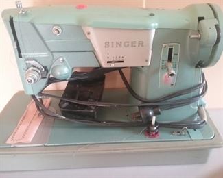 Vintage Singer Sewing Machine