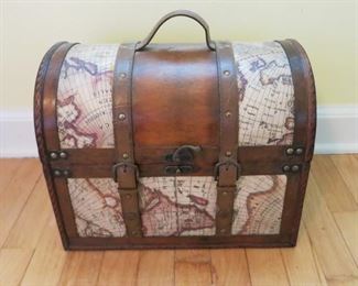 Smaller storage chest