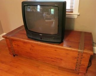 Cedar chest, TV