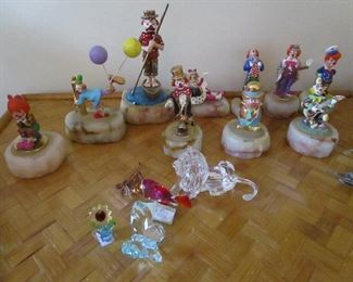 ITALIAN FIGURINES