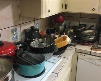 Pots, pans and kitchen gadgets