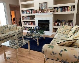 Nice Pair of Matching Couches plus matching end table and Coffee Table