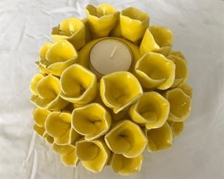 Ceramic floral tealight holder