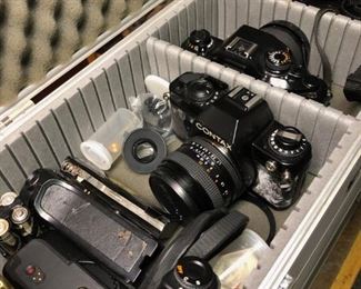 vintage cameras several film cameras with lenses