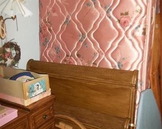 twin vintage bed set