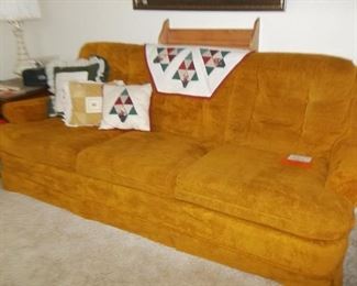 flex steel sofa and matching chair