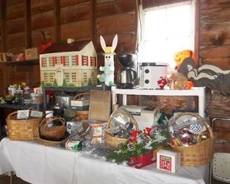 seasonal, vintage doll house, baskets
