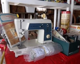 Working singer sewing machine