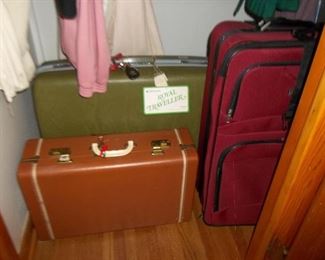 luggage in good condition