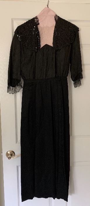 vintage/antique dress - perfect to wear to see the Downton Abbey movie this fall