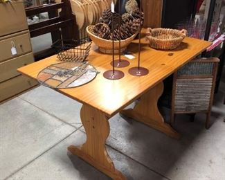 Pine Table