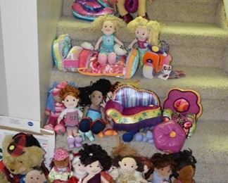 GROOVY GIRL DOLLS & ACCESSORIES