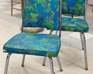 The world is yours MCM pair of dining room chairs