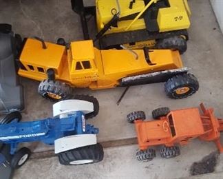 Newer style tractors and toys - more to be found
