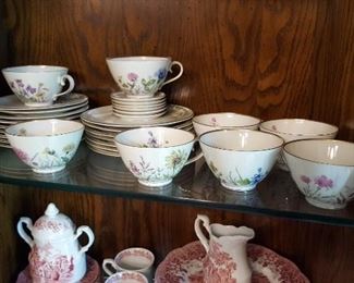 Tea cups, dish sets