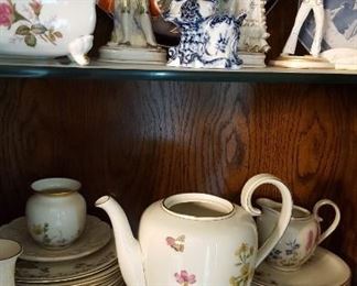 Figurines