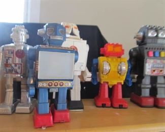 Another pic of the robots